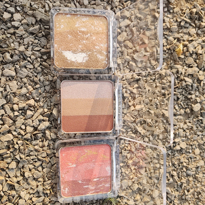 Huda Beauty Pallete Matt Blush & Eyeshadow