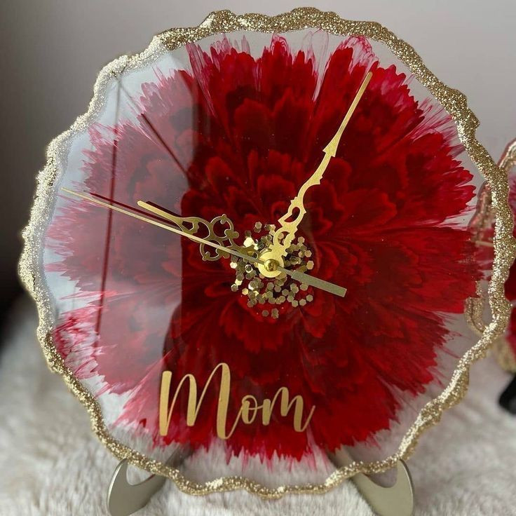 Luxurious Resin Red Flower Clock